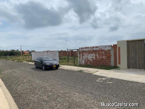 CONSTRUCTORES, VENDO LOTE PLANO EN SABANILLA, A 15 MINUTOS DE BARRANQUILLA 1.200 M2.
