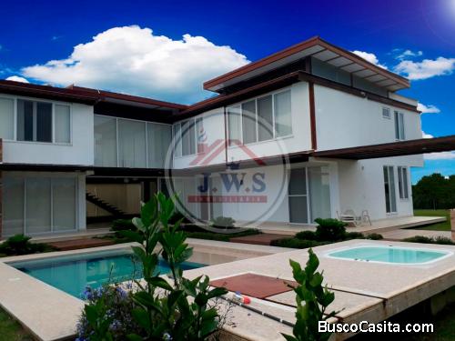 VENTA CASA EN VILLAVICENCIO - CONDOMINIO BARU 