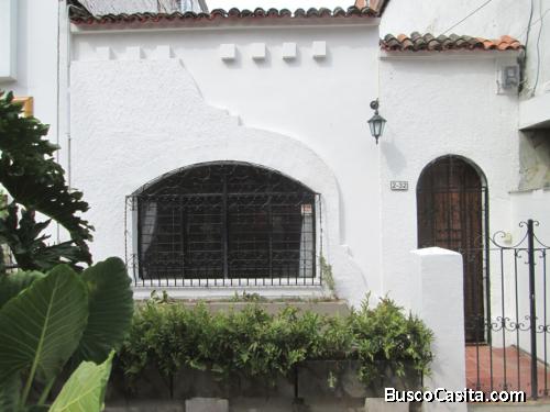 Casa colonial comercial 