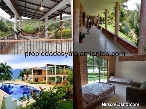 ALQUILER DE FINCA CON PISCINA EN SAN JERONIMO COD 165