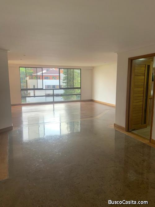 Apartamento para la venta en el poblado
