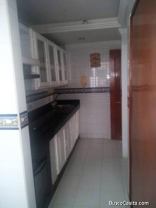 Arriendo Apto En Bocagrande x Meses - Edificio Los Pelícanos