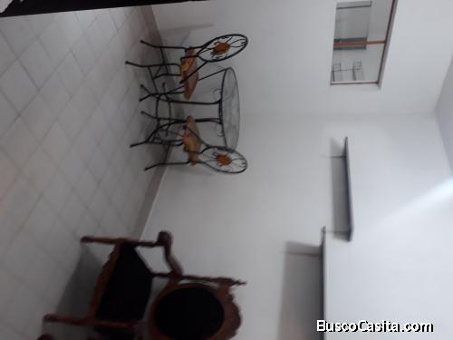 APARTAESTUDIO FRENTE TITAN PLAZA $850000 INCLUIDO SERVICIOS