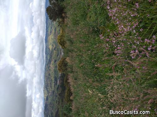 Finca con hermosa vista en Villapinzón