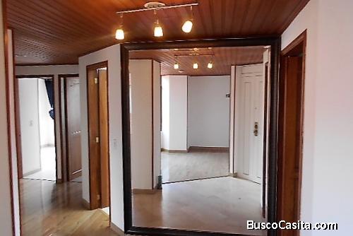 VENDO HERMOSO APARTAMENTO EN LISBOA CON EXELENTE VISTA