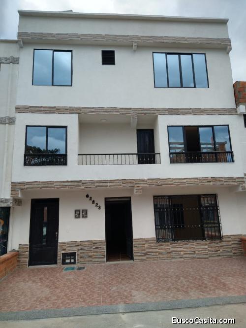 CASA EL ZAFIRO PEREIRA 