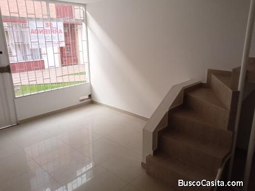 HERMOSA CASA EN CONJUNTO CERRADO HAYUELOS