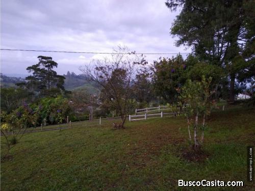 Venta de lote en Marinilla vía a El Peñol