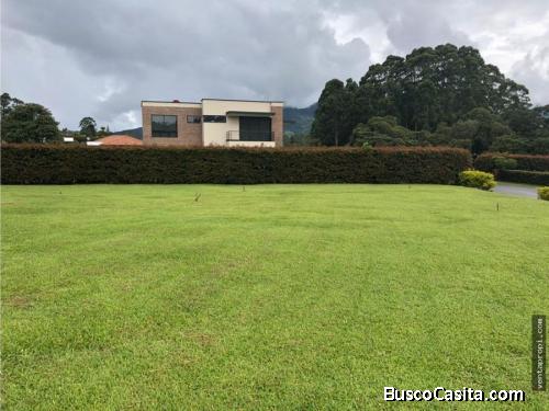 Venta de lote en Rionegro vía a La Ceja