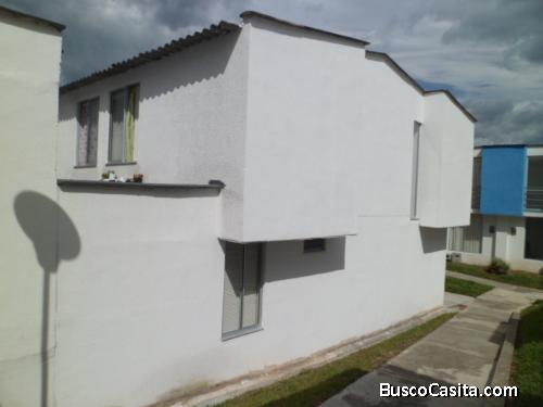 Remato casa, excelente oportunidad conjunto cerrado