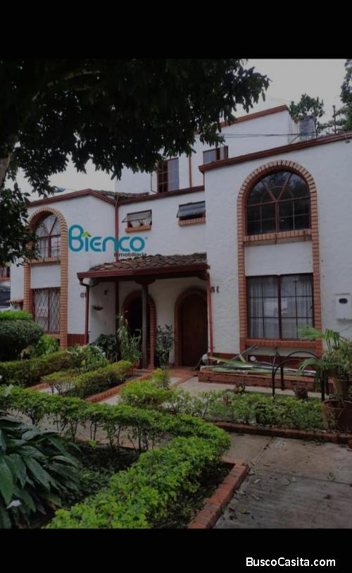 Hermosa casa en Venta de 3 niveles en el Conjunto residencial Paraguitas 1