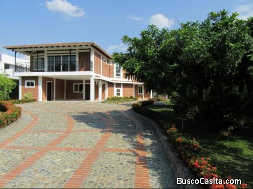 Casa campestre Condominio Verde Horizonte Jamundí-Alfaguara.