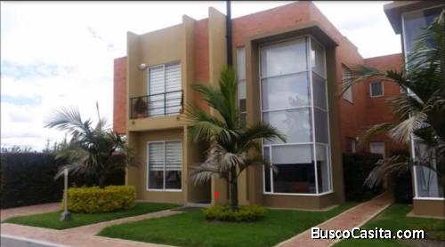 Casas estrenar CAJICA, conjunto cerrado, bellísimas, iluminadas, zonas verdes, club house