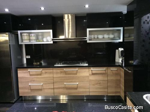 Vendo hermoso penthouse Colina