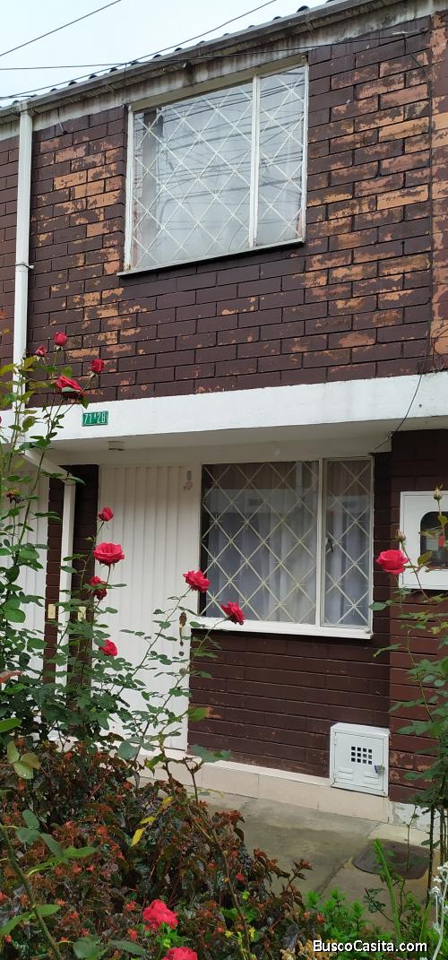 2 pisos 2 habitaciones 1 baño 