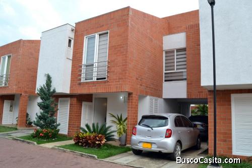 Casa en Conjunto Residencial sector Alfaguara