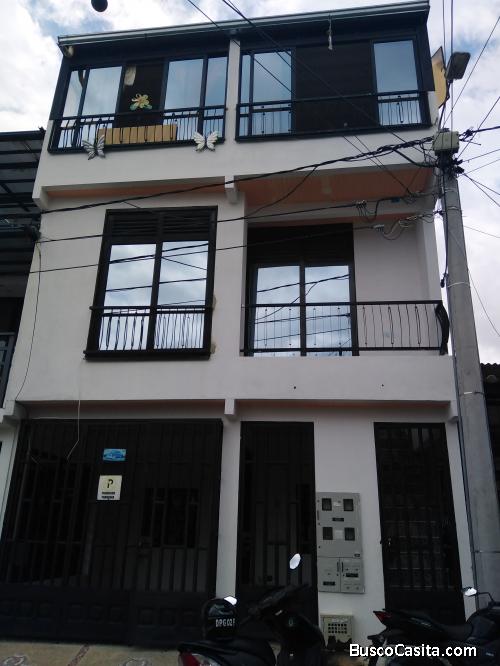 SE VENDE CASA EN MELGAR. TOLIMA