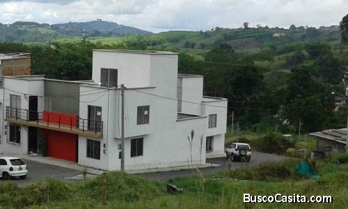 vendo casa esquinera en santa rosa de cabal en risaralda