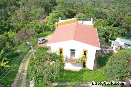 SE VENDE CASA CAMPESTRE