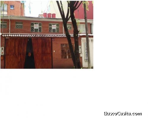 Magnífica oportunidad para Inversionistas – Casa dos Plantas Barrio Las Orquídeas 