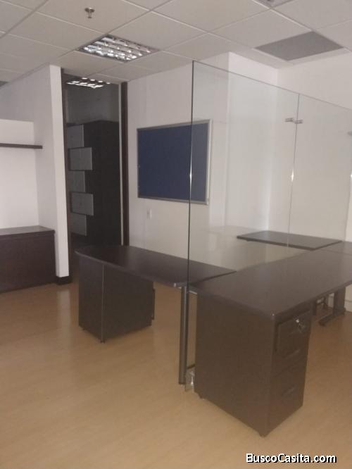 Arriendo Oficina amoblada Torre Central Davivienda