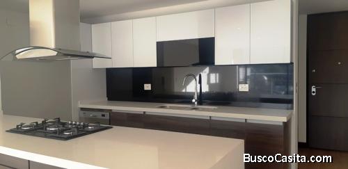 SE VENDE APARTAMENTO EN SANTA BARABRA CENTRAL 