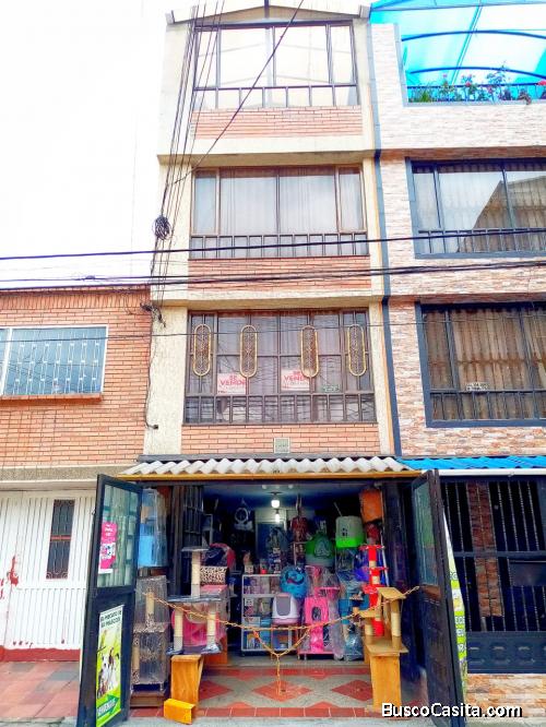 Magnifica casa comercial en Kennedy Central