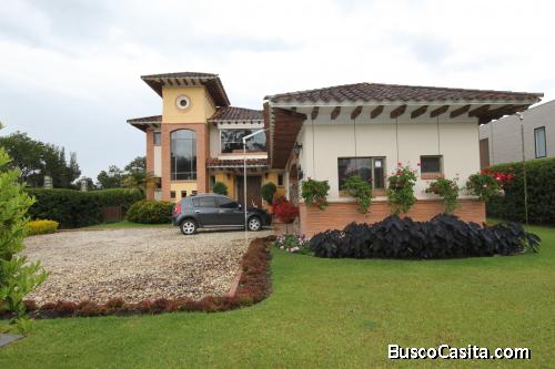 Espectacular finca en Llano grande