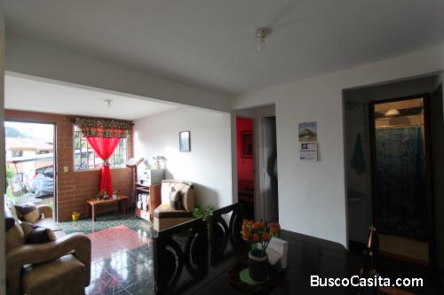 Casa en Guarne, Barrio Laurent