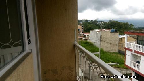 ARRIENDO APTO 2DO PISO AREA 95 MTS2, BARRIO MANDALAY DE FUSAGASUGA