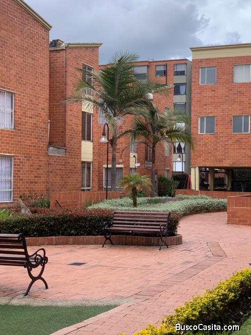 CASA COLINA REFORMADA ESQUINERA 71 METROS 3 NIVELES 3 HABITACIONES 