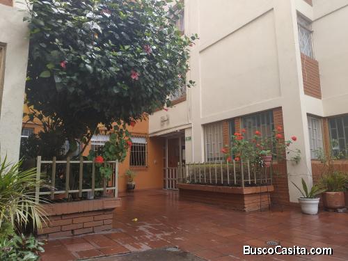 Apartamento Remodelado 56mt2 Piso 3 en Conjunto