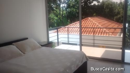 VENDO PRECIOSA CASA DE DESCANSO CONJ. IMPERIO CARMEN DE APICALA en Colombia