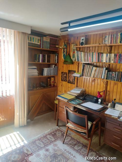 APARTAMENTO BOGOTA CALLE 94 CON 12 AREA  207 METROS DE UN PISO MAS 60 METROS DE TERRAZA 