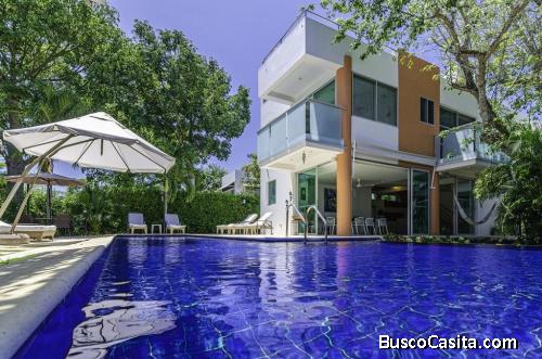 SE ALQUILA FINCA VERSALLES EN VILLETA PRIVADA Y EQUIPADA