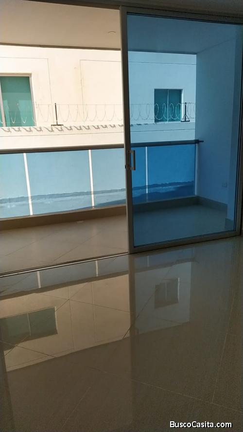 Apartamento con Piscina en la Playa del Rodadero, Colombia