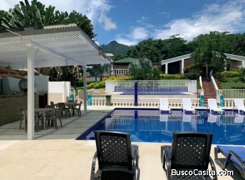  FINCA FAMILIAR LA CASONA