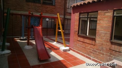 apartamento primer piso con garaje propio 