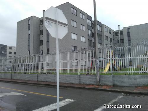 VENDO APTO 3 ALCOBAS 76 M2   GARAJE PROPIO