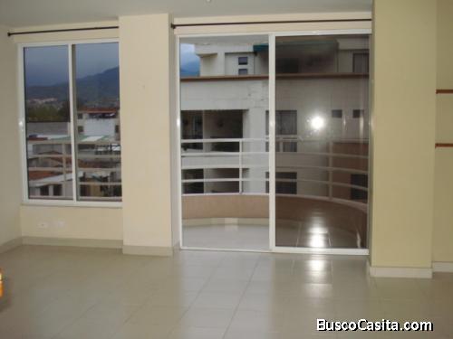 MEJORVIVIR ARRIENDA APTO 2 PISO INGENIO I CALI SUR.  ESQUINERO