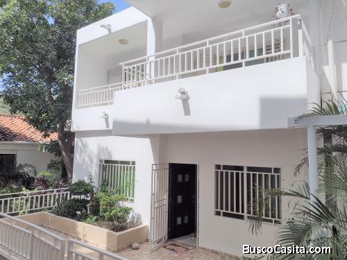 Casa de 2 Pisos en el Rodadero, Santa Marta, Colombia 