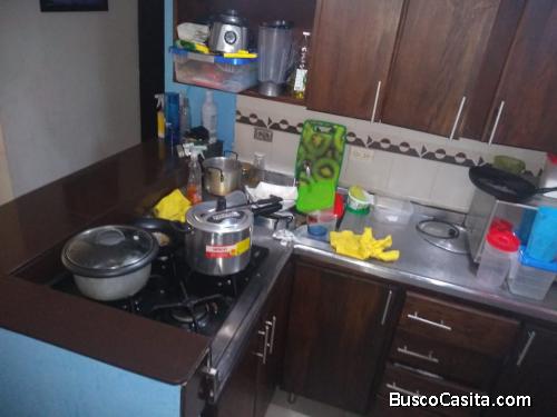 En la milagrosa cerca del el tranvía 