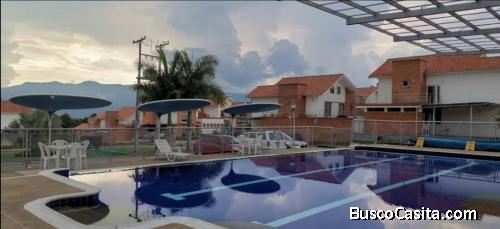  EN CONJUNTO CERRADO CASA CAMPESTRE FUSAGASUGA