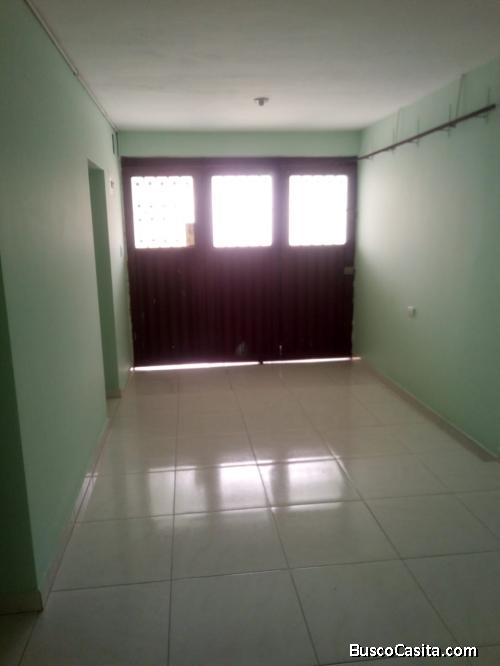 Venta de casa recien remodelada en castilla, Medellin.  105 metros