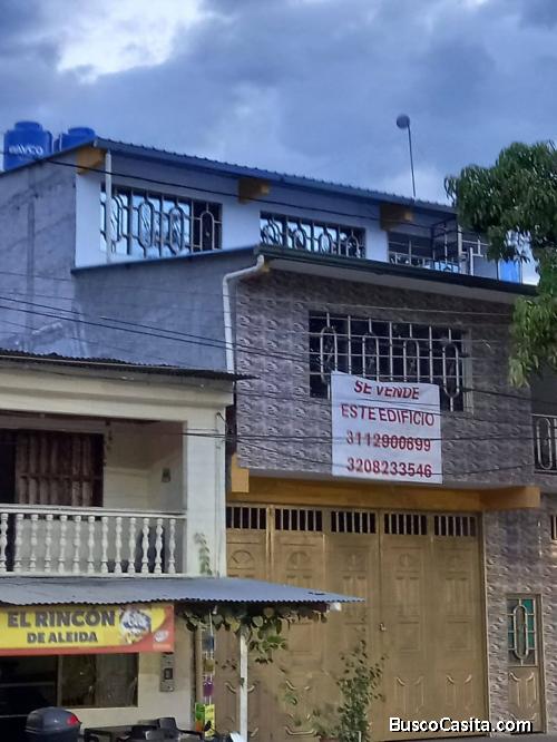 VENTA CASA DE TRES PISOS