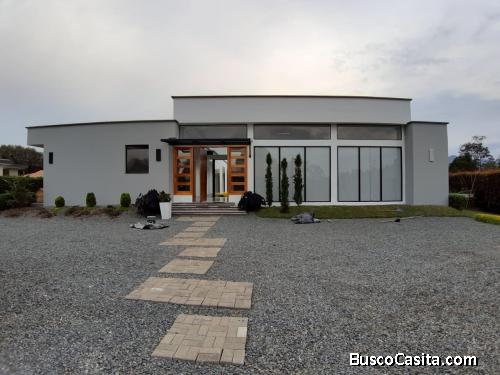 Casa para la venta en Llano Grande- Rionegro