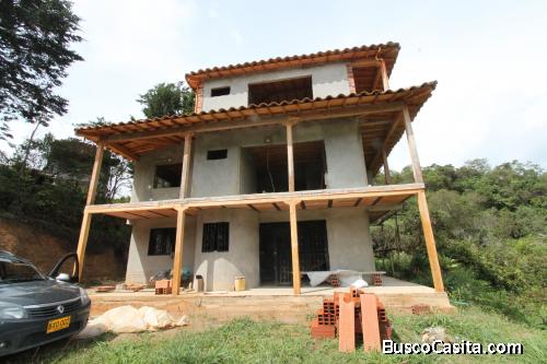 Finca para terminar en Guarne