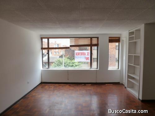 Arriendo apartamento en Los Rosales