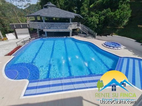 Alquiler de grande y Hermosa finca en Venecia cod 204