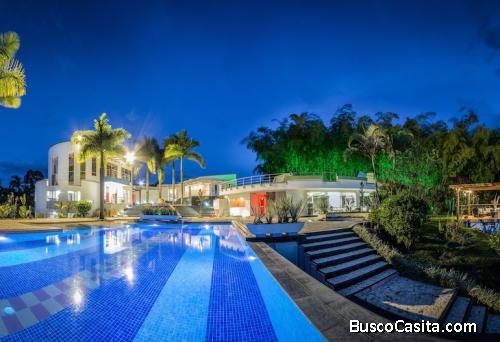 espectacular finca privada Mónaco en Guatapé disponible